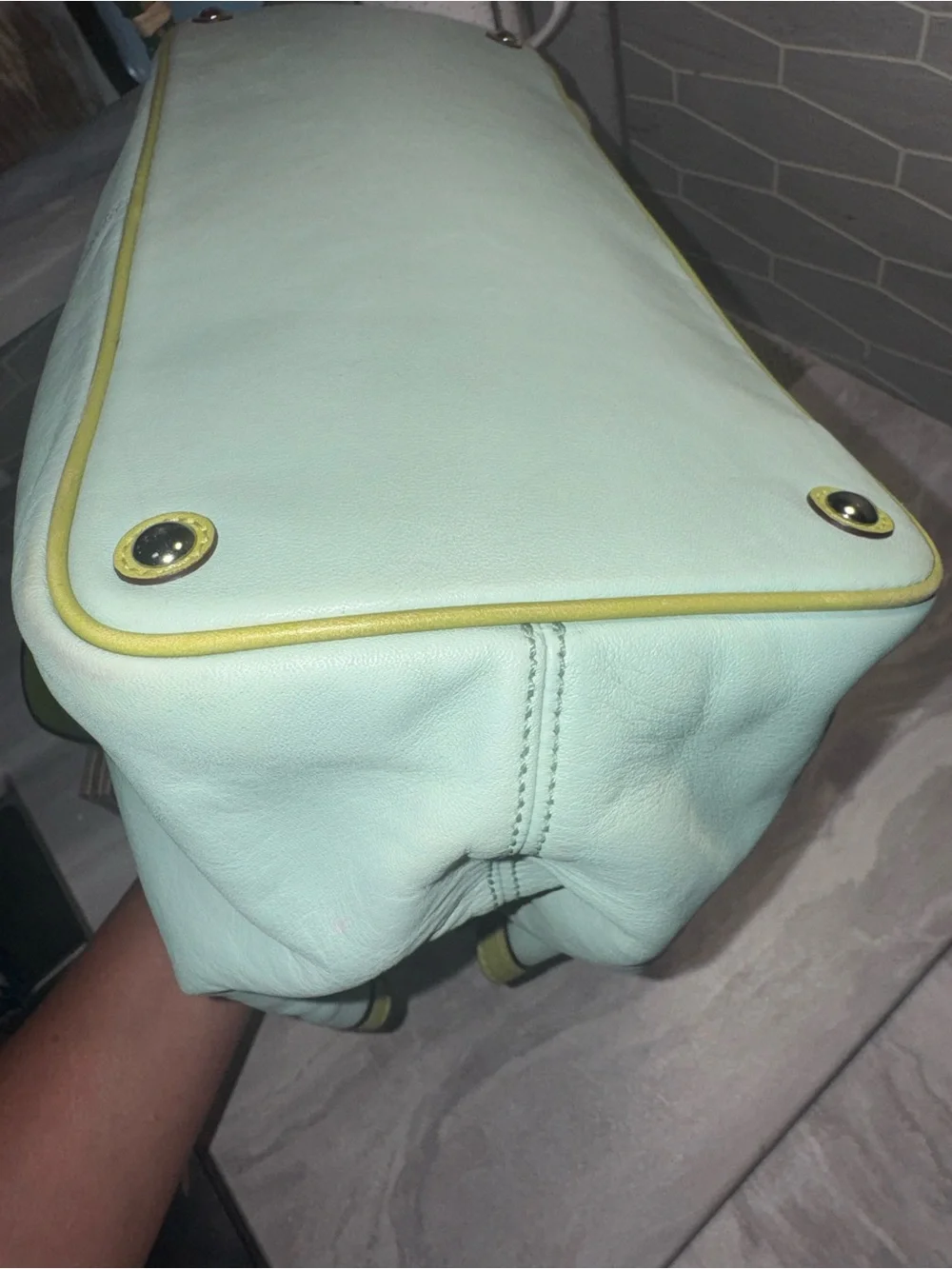 RARE EUC Coach KISS LOCK Two Tone Palette Green Leather with Lime Trim  PRETTY